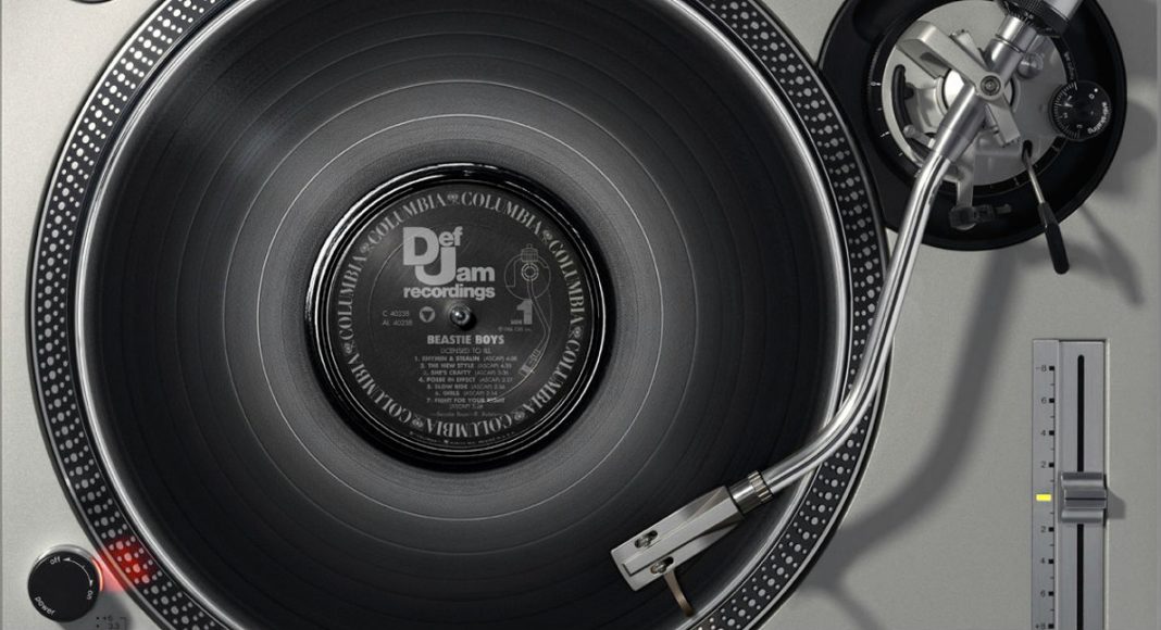 Disques Vinyles et leurs platines Kai Schaefer's project world records, beastie boys record on turntable technics sl